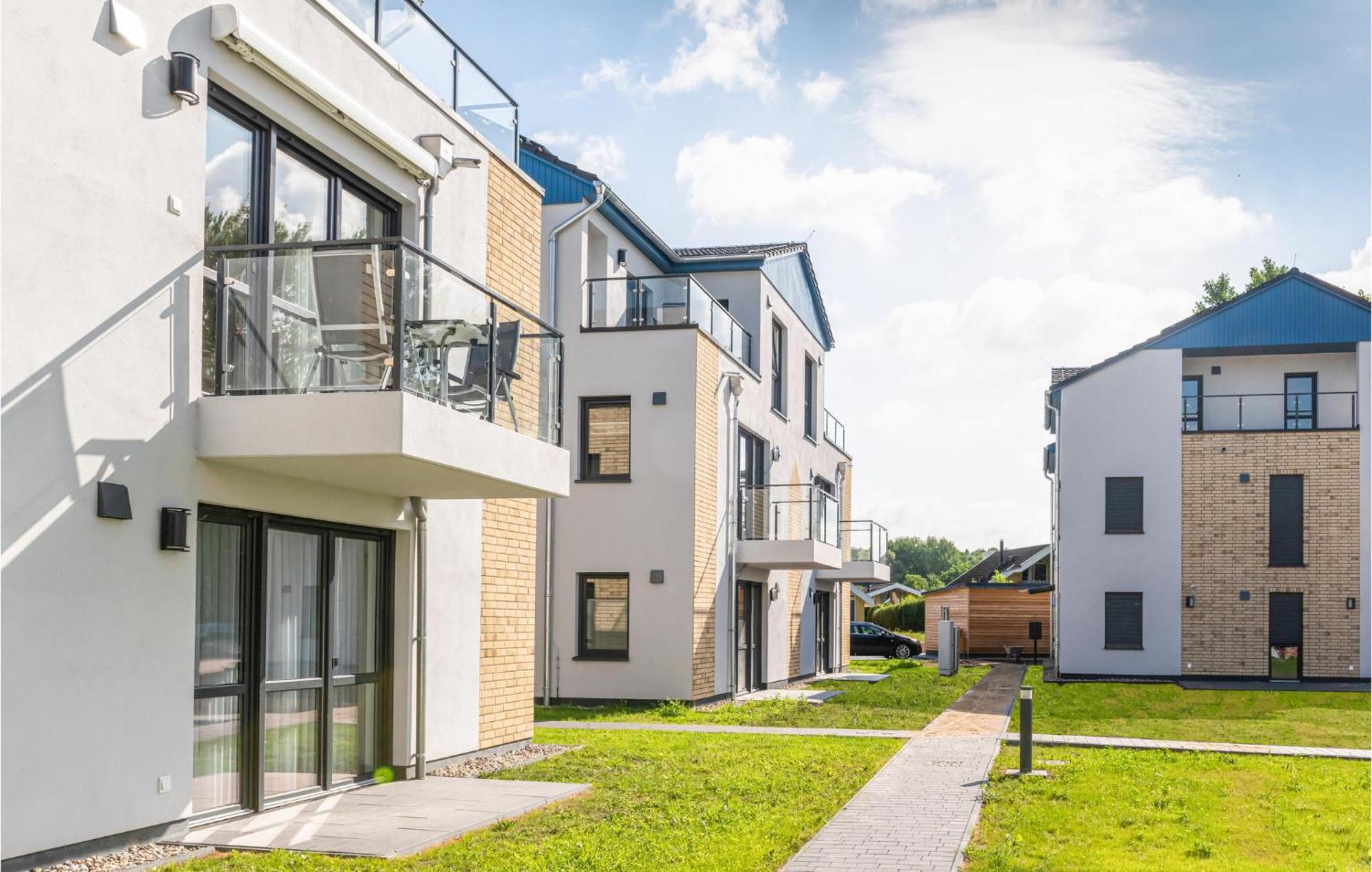 Nice Apartment In Rechlin With House Sea View Экстерьер фото